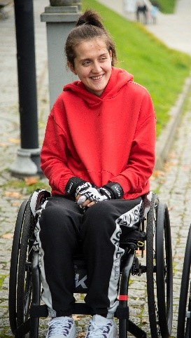 Emilia Fundacja Podaj dalej