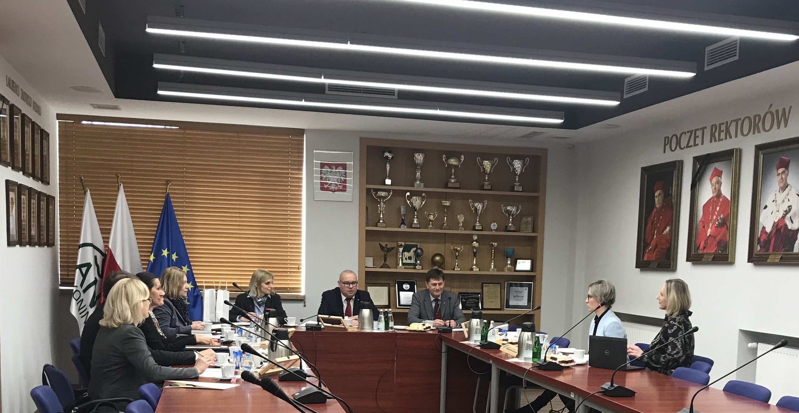 ZWPUZ o kierunkach społecznych 1