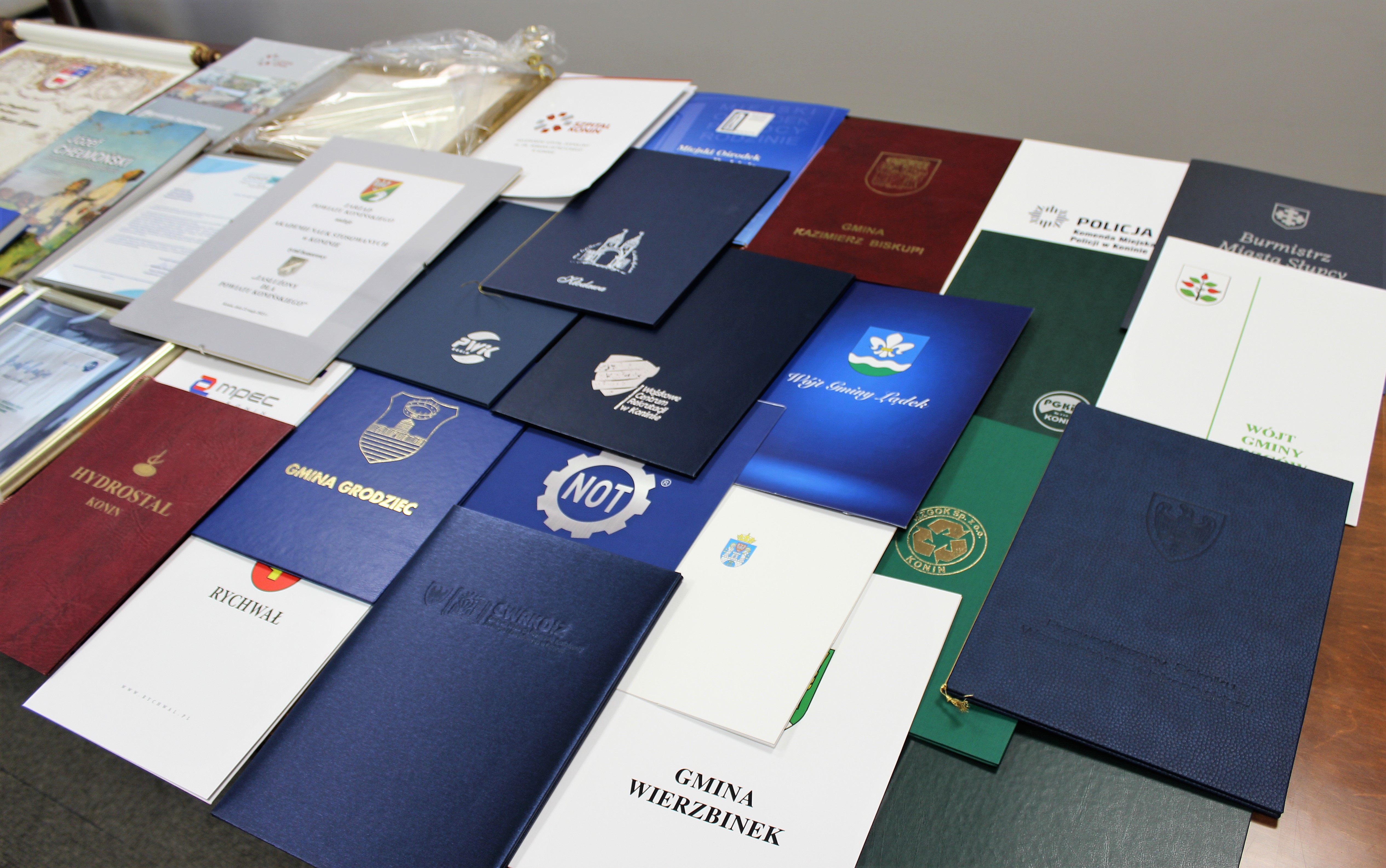 gratulacje dla uczelni z okazji jubileuszu