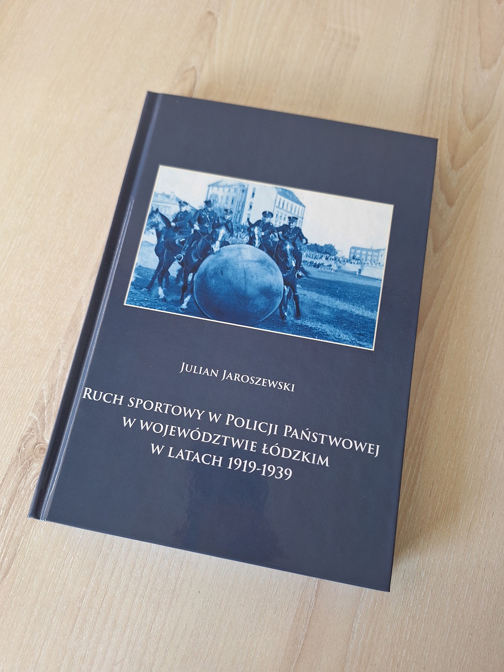 książka ruch sportowy w policji państwowej