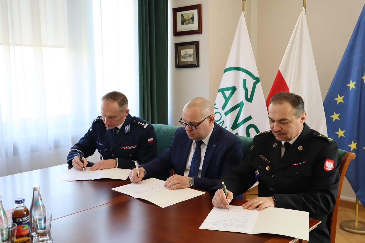 podpisanie współpracy ze strażą i policją 2