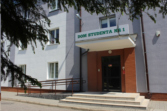 dom studneta nr 1 - Popiełuszki 4