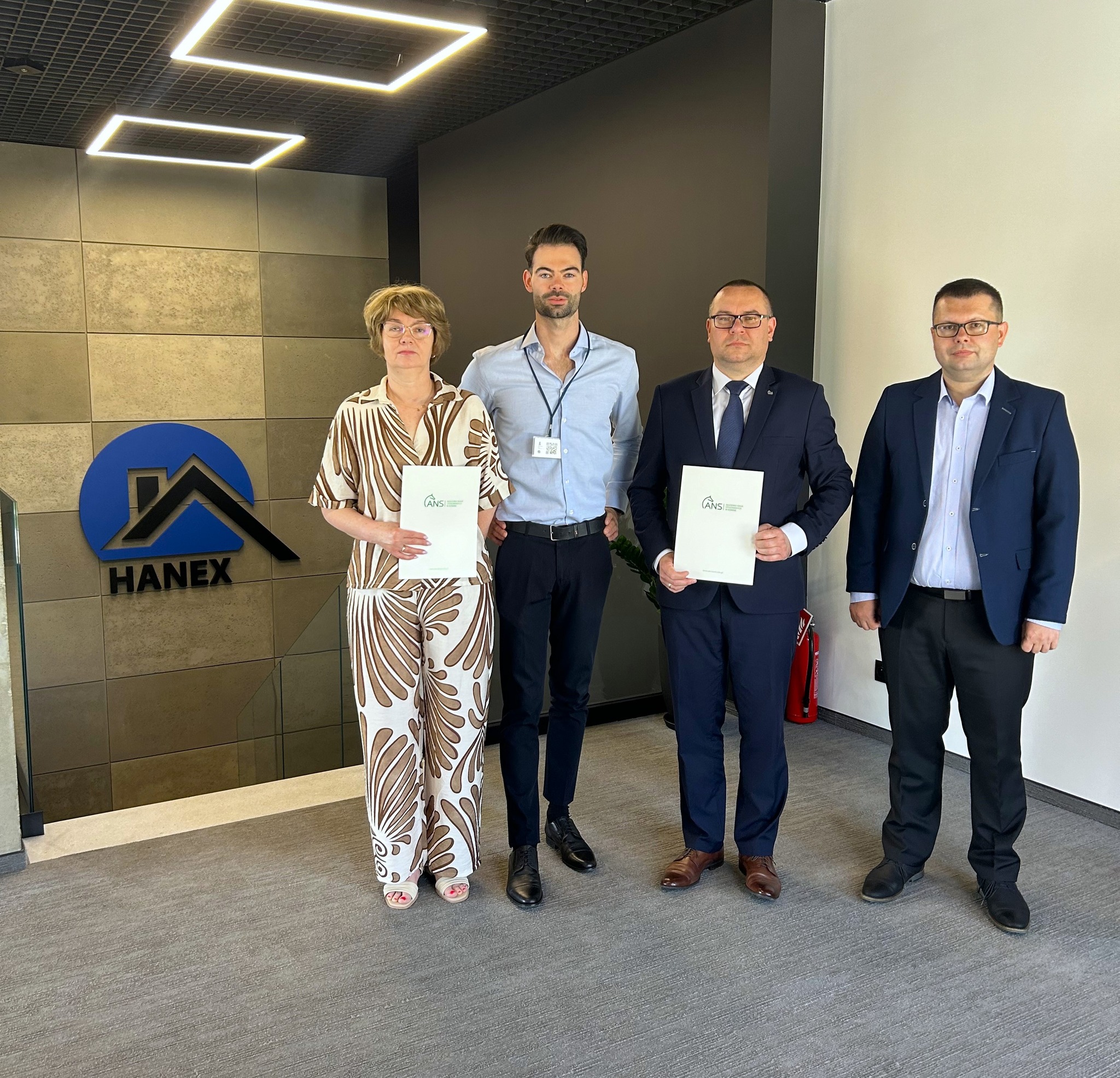 współpraca z hanex